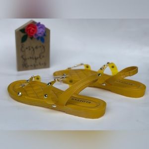 Eldita women's sandals yellow flat straps whit designed diamond full size 7